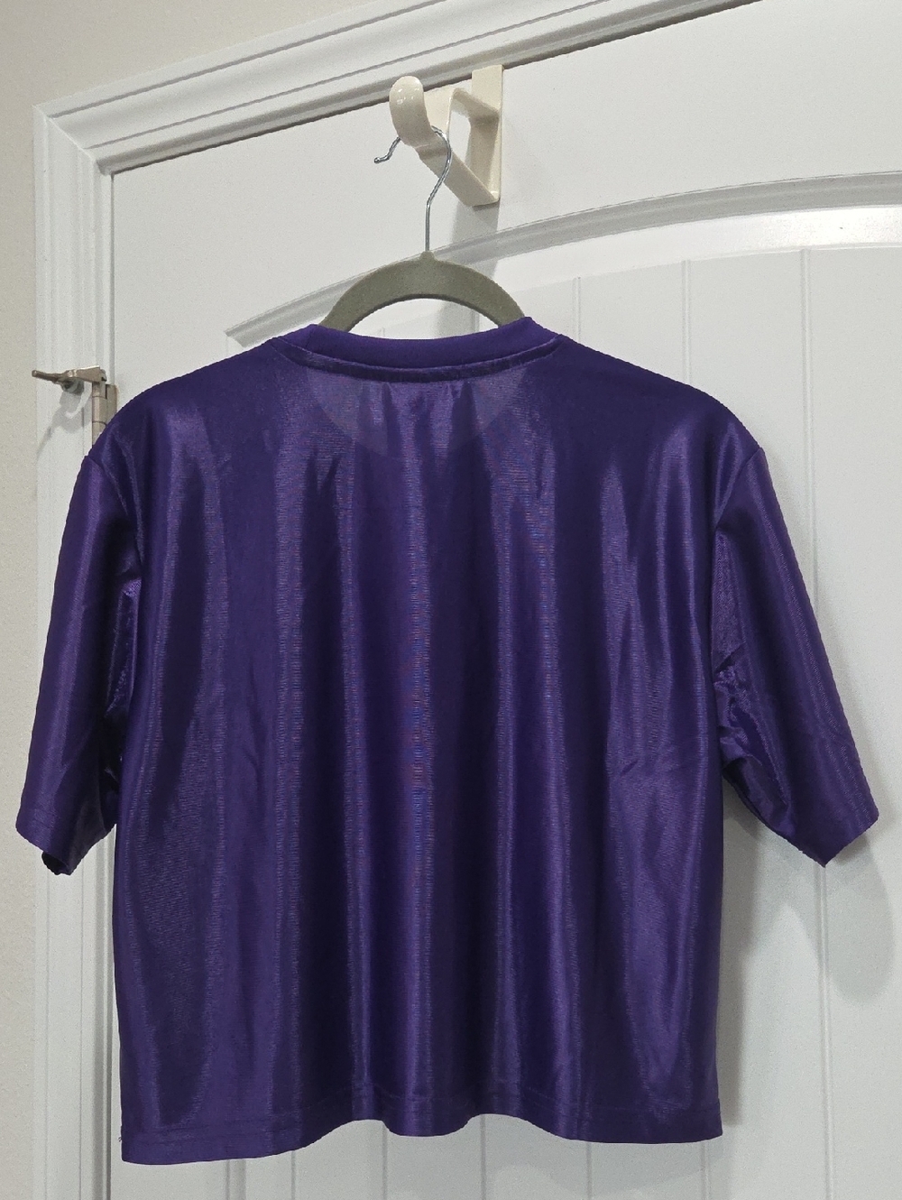NBA Los Angeles Lakers Sequin Vantage Crop Jersey, Medium - Picture 5 of 5